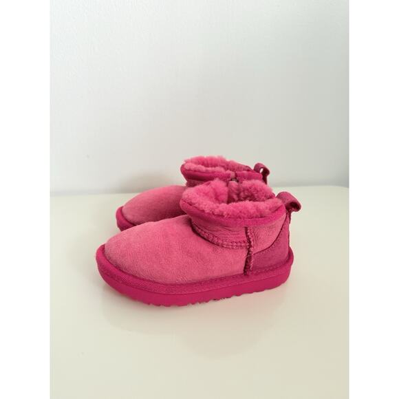 UGG Kid’s/Toddler Ultra Mini Berry Pink Classic Suede Boots 1130750T Size 9 - Picture 4 of 10